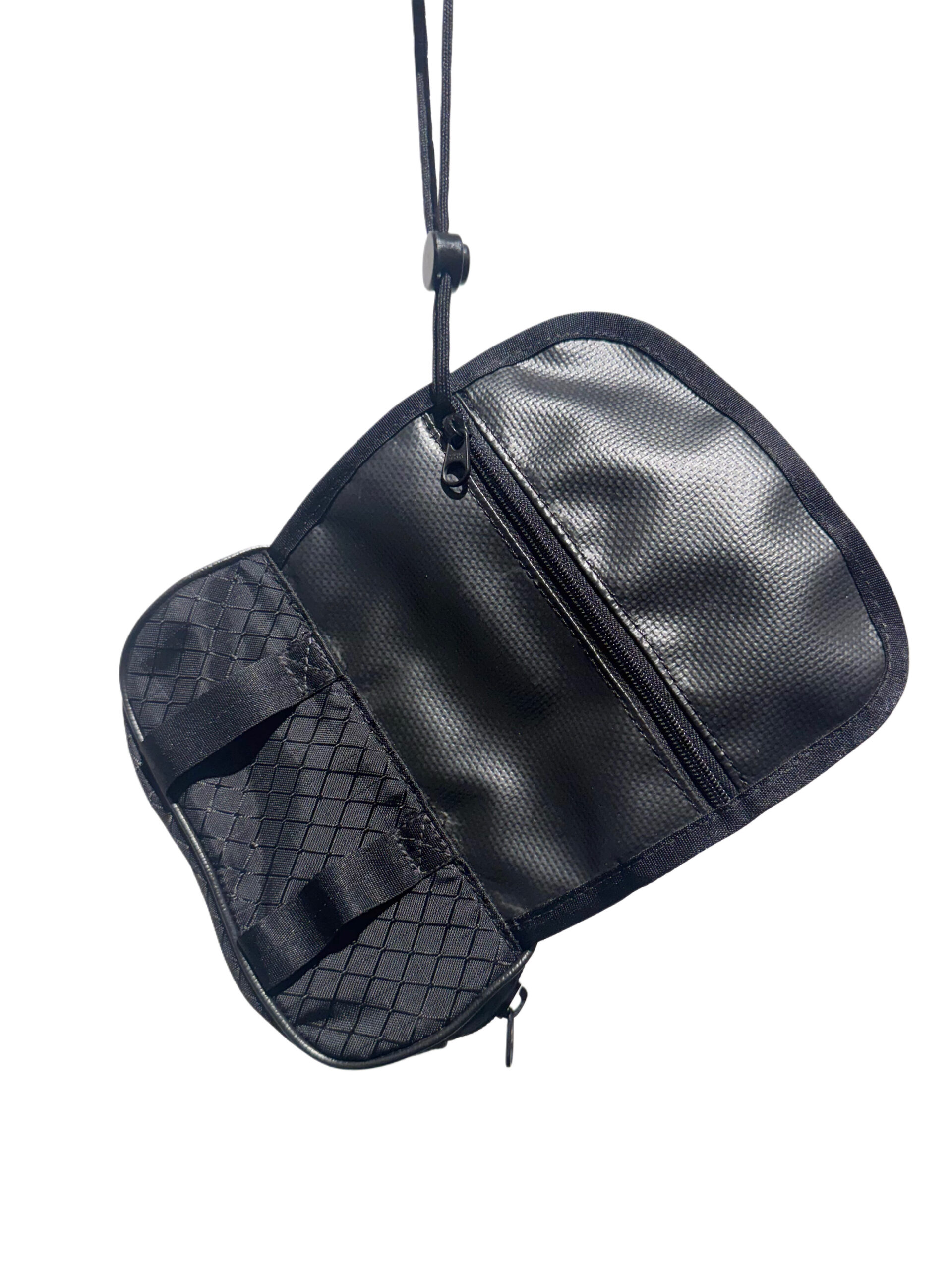 THE HAND BAG - Image 2